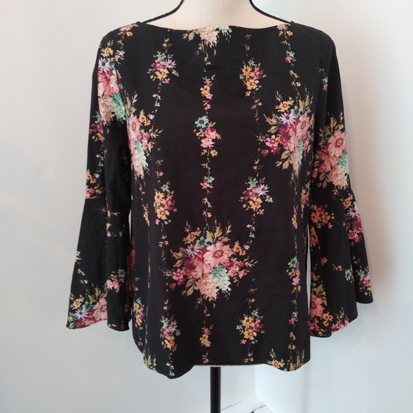 Alice + Olivia Tops - Alice + Olivia blouse